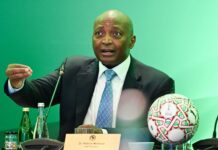 CAF : MOTSEPE VEUT UNIR SÉNÉGAL ET MAROC ET ÉLARGIR LA CAN À 28 NATIONS