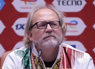 LA FÉDÉRATION MALIENNE DE FOOTBALL REND HOMMAGE À TOM SAINFIET