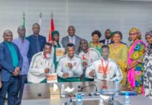 Sambo : Le Premier ministre reçoit les médaillés guinéens des Championnats d’Afrique
