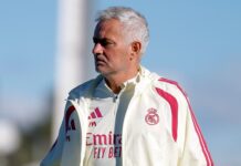Real Madrid : Mourinho prend la défense de Mbappé avant Villarreal